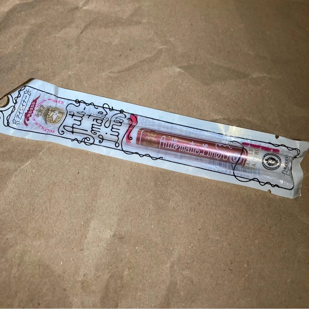 Majolica majorca eyeliner
